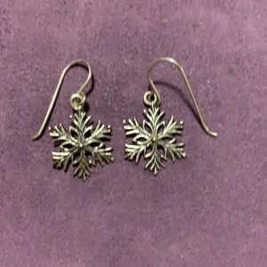 Grace & Heart earrings